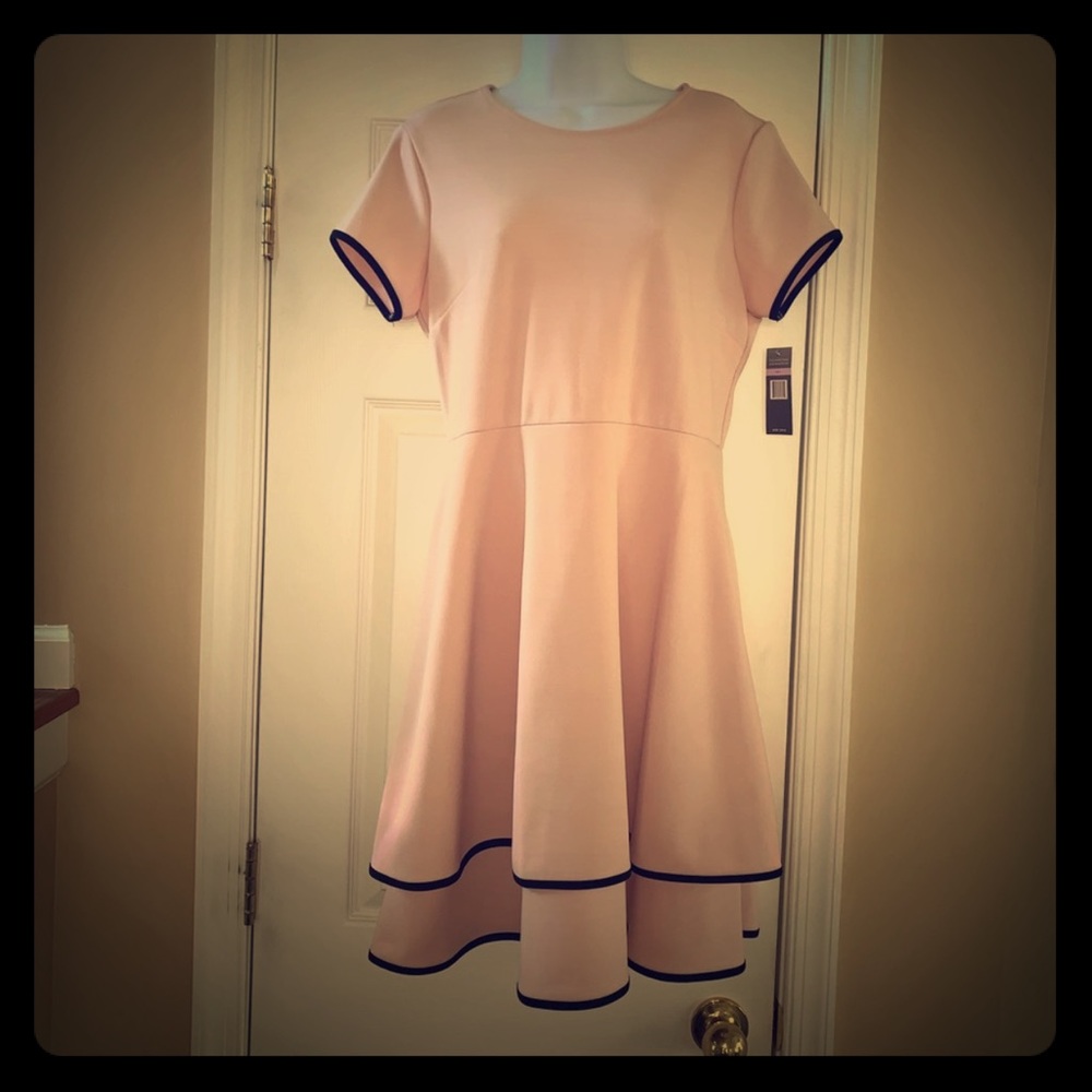 NWT Women’s Casual Dress